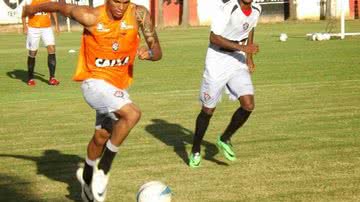 Imagem Diante do Palmeiras, mais da metade do time do Vitória é formado na base