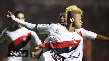 Imagem "O arranque tem que ser agora", diz atacante sobre situação do Vitória