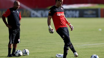 Imagem Wilson se recupera de lesão e já fala em voltar ao gol do Vitória