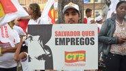 Imagem Com pauta de reivindicações, trabalhadores comparecem no Pelô neste 1º de maio