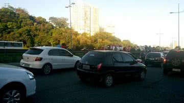 Imagem Acidente na região do Iguatemi deixa trânsito complicado