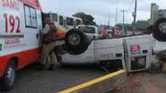 Imagem Carro da Secretaria da Educação capota em Salvador