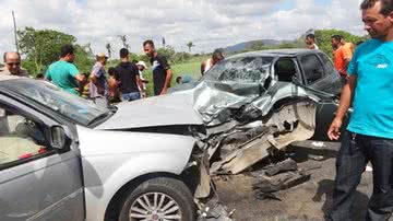 Imagem BA -116: bebê morre e sete ficam feridos em acidente 