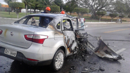 Imagem Carro bate, pega fogo e deixa dois feridos na BR-116
