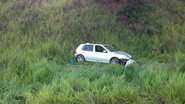 Imagem Homem alcoolizado capota carro na BR 324 e fere passageiro