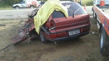 Imagem Pai e filho morrem em acidente de carro na BR-116, próximo de Planalto