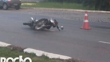 Imagem Lauro de Freitas: casal morre após colisão de moto em poste