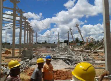 Imagem Eunápolis: Estrutura da Itaipava desaba e duas pessoas ficam feridas