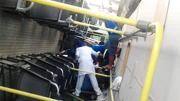 Imagem Jacobina: ônibus cai em ribanceira, mata adolescente e fere 10