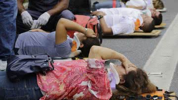 Imagem Sobe para 45 número de feridos após batida entre ônibus em São Paulo