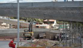 Imagem Demolição de viaduto em BH é concluída, mas avenida segue interditada