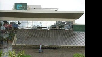 Imagem Fachada de hospital inaugurado por Ivete Sangalo cai