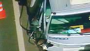 Imagem BR-324: acidente entre carro e caminhão deixa um ferido