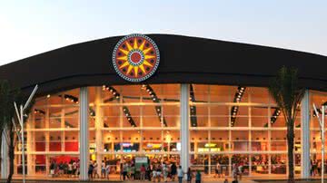 Imagem Outlet Premium: centro comercial permanece sem luz
