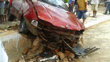 Imagem Carro perde controle e atropela duas crianças de dois e quarto anos em Piritiba