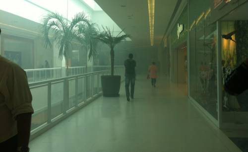 Imagem Fumaça no Shopping Bela Vista deixa clientes em pânico