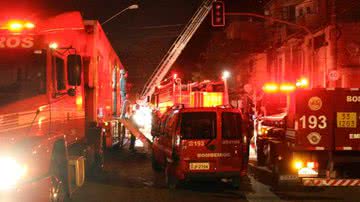 Imagem Incêndio em favela de SP deixa 3 mortos e quase mil desabrigados