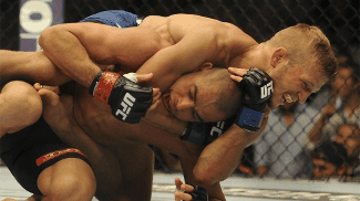 Imagem Mais  um brasileiro é nocauteado e perde o cinturão do UFC