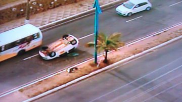 Imagem Três ficam feridos após colisão entre carro da prefeitura de Piatã e carreta