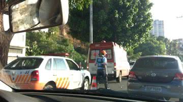 Imagem Transalvador informa: engavetamento entre dez veículos na Av. Contorno