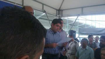 Imagem Prefeitura assina convênio com Schin para adoção de quadras e campos