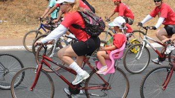 Imagem Campanha mostra vantagens de ir trabalhar de bicicleta