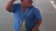Imagem Vídeo: anão desce até o chão ao som de Aviões do Forró