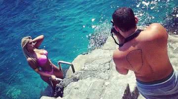 Imagem Andressa Urach relembra ensaio na Grécia
