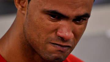 Imagem Goleiro Bruno ameaça outros detentos e um agente penitenciário