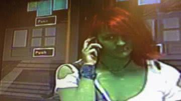 Imagem Mais bizarras: mulher Hulk, carne humana em mercado, homem enterrado vivo