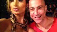 Imagem Andressa Urach posta foto com decotão em camarote