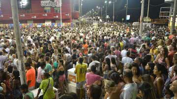 Imagem Barra já está lotada para o desfile das fanfarras 