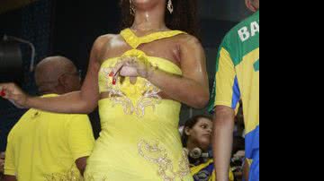 Imagem Juliana Alves não liga para clique indiscreto