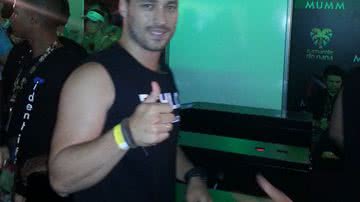 Imagem Rodrigo Andrade curte Carnaval no camarote do Nana