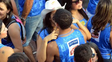 Imagem Sertanejo de Jorge e Mateus gera clima de romance na Barra