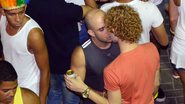 Imagem Vídeo e fotos: atriz, governador e foliões beijaram muito nesse Carnaval
