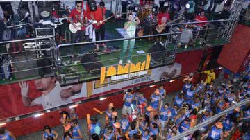 Imagem Praieiros do Jammil invadem a Barra