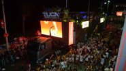 Imagem Em frente ao Bocão News, Tuca faz homenagem a Bell Marques