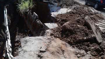 Imagem Buraco em minha rua: o problema continua na Estrada Velha do Aeroporto