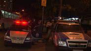 Imagem Mulher morre após ser baleada na porta de casa