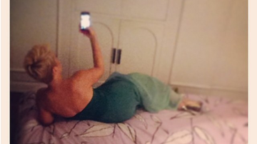 Imagem Filha de Roberto Jefferson sensualiza na internet