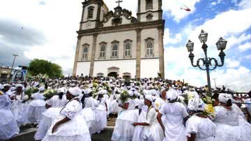 Imagem Baianos e turistas sobem a Colina para homenagear o Senhor do Bonfim