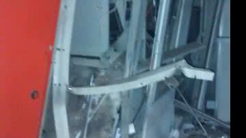 Imagem Pojuca: homens invadem a Ferbasa e explodem caixas eletrônicos