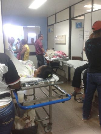 Imagem Pacientes reclamam de falta de estrutura e lotação no Hospital Roberto Santos 