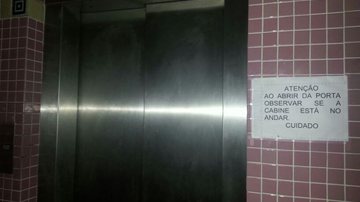 Imagem Sobe e desce: elevador na DHPP da Pituda à espera de um milagre 