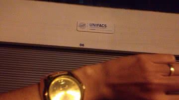 Imagem Unifacs confirma que seguranças expulsaram alunas antes do horário de fechamento