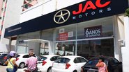 Imagem Mangue na Pituba: JAC Motors joga carros no passeio e irrita moradores 
