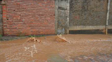 Imagem Chuva provoca transtornos em Irecê