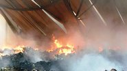 Imagem Vitória da Conquista: incêndio destrói galpão do Recicla