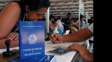 Imagem Taxa de desemprego fica em 5,4% em setembro, diz IBGE